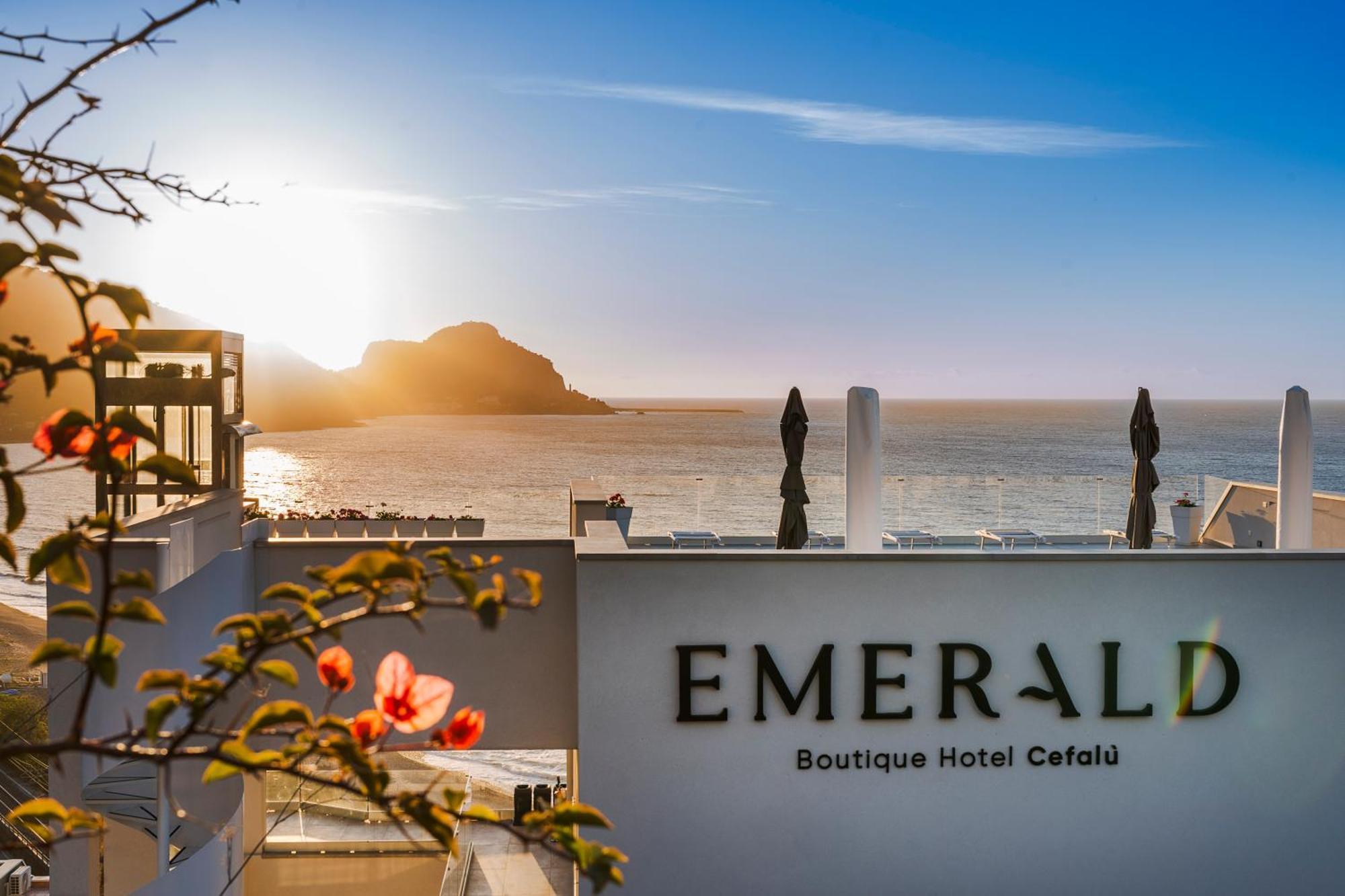 Emerald Hotel Residence Чефалу Экстерьер фото